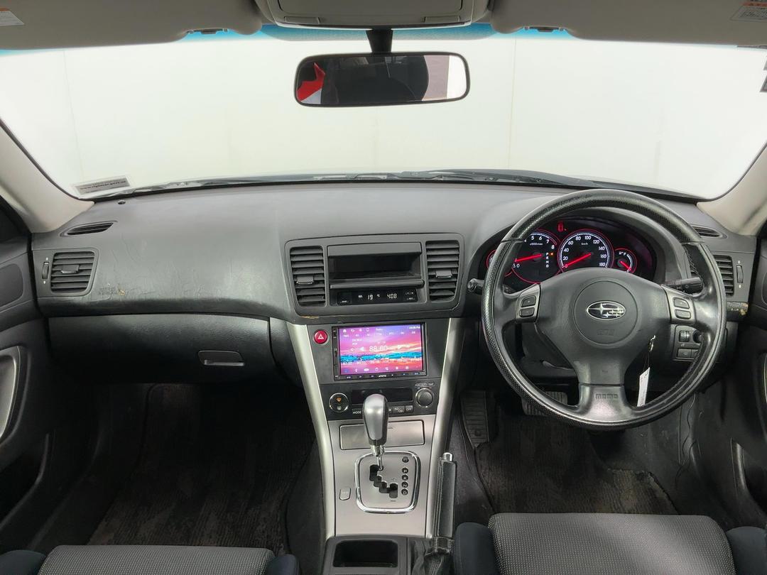 Photo '17' of Subaru Legacy