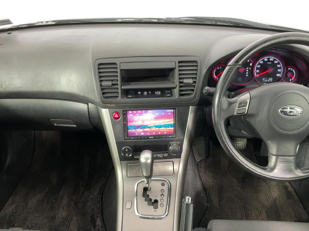 Photo '18' of Subaru Legacy