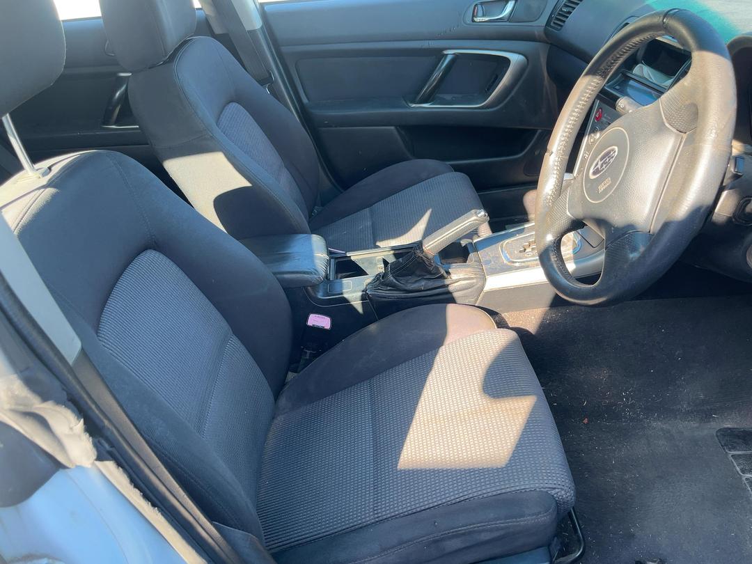 Photo '14' of Subaru Outback I Photo '14' of Subaru Outback I