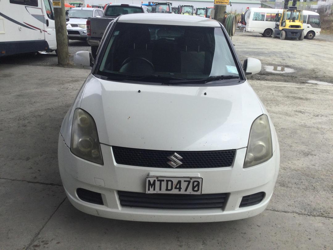 Photo '2' of Suzuki Swift