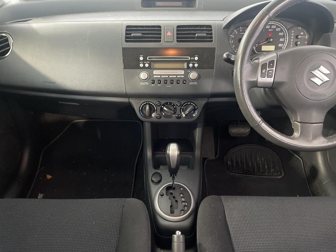 Photo '16' of Suzuki Swift Glxha2 LTD