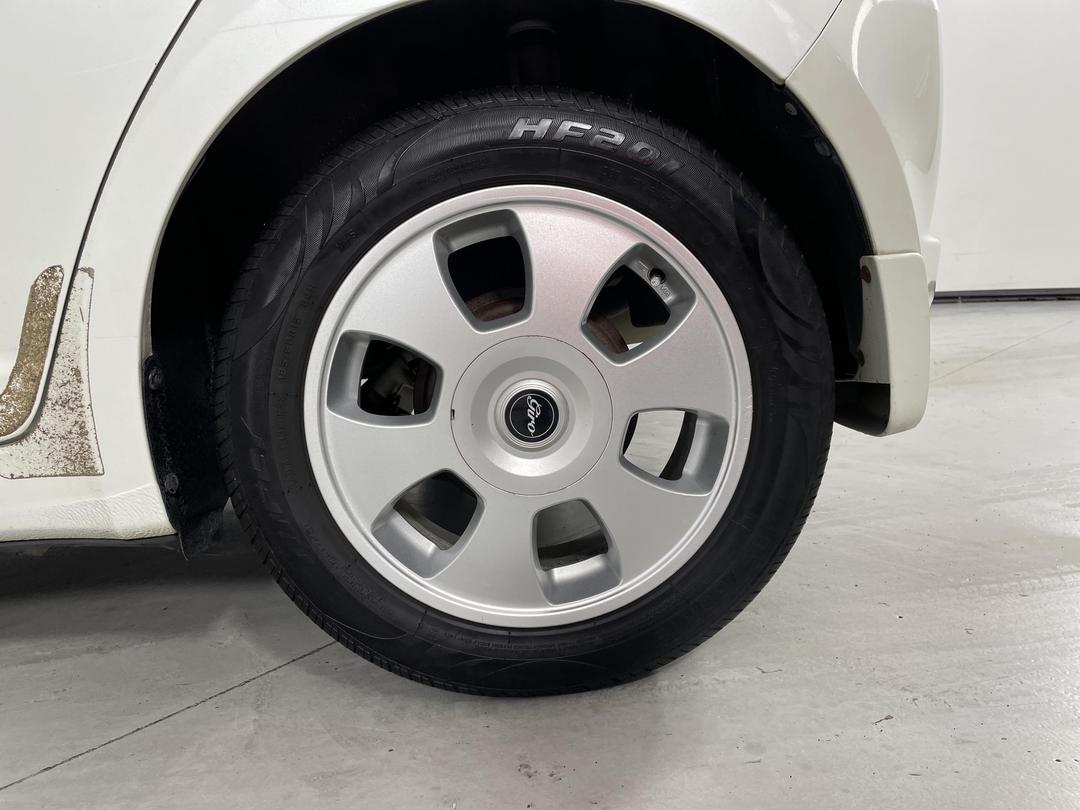 Photo '12' of Suzuki Swift