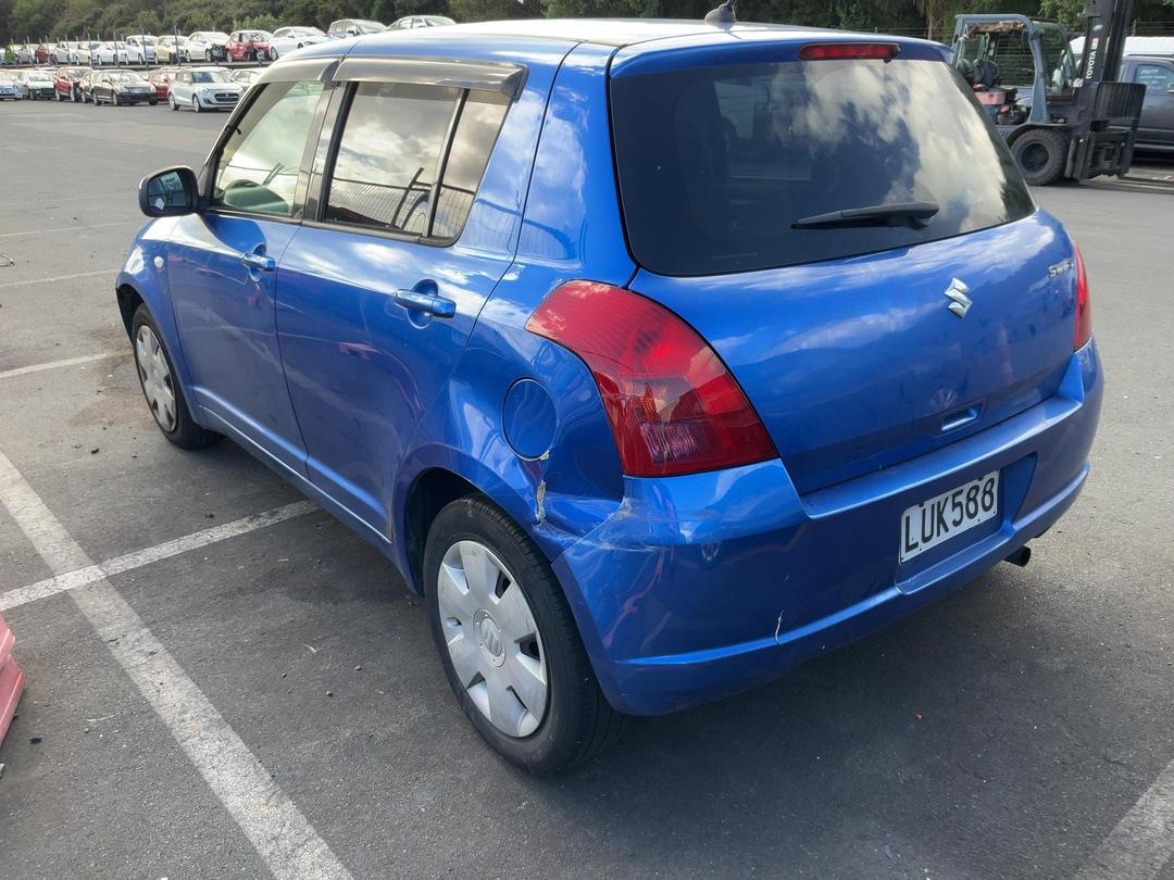 Photo '3' of Suzuki Swift