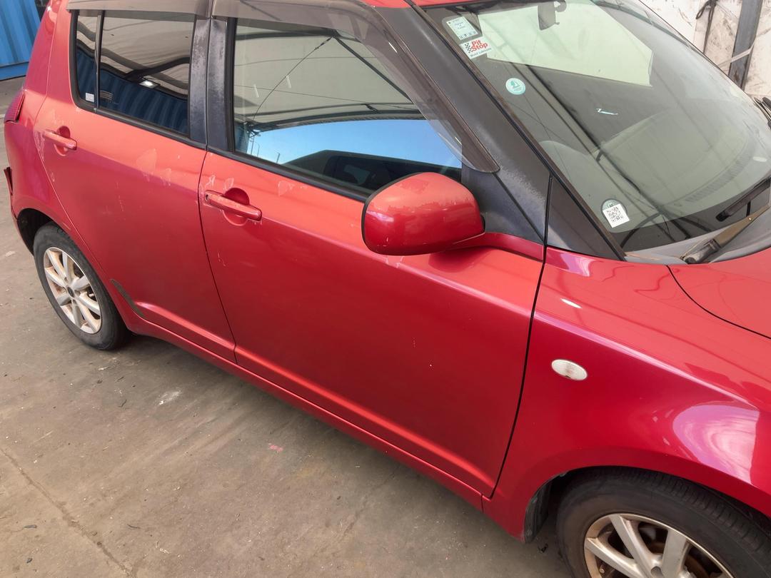 Photo '3' of Suzuki Swift