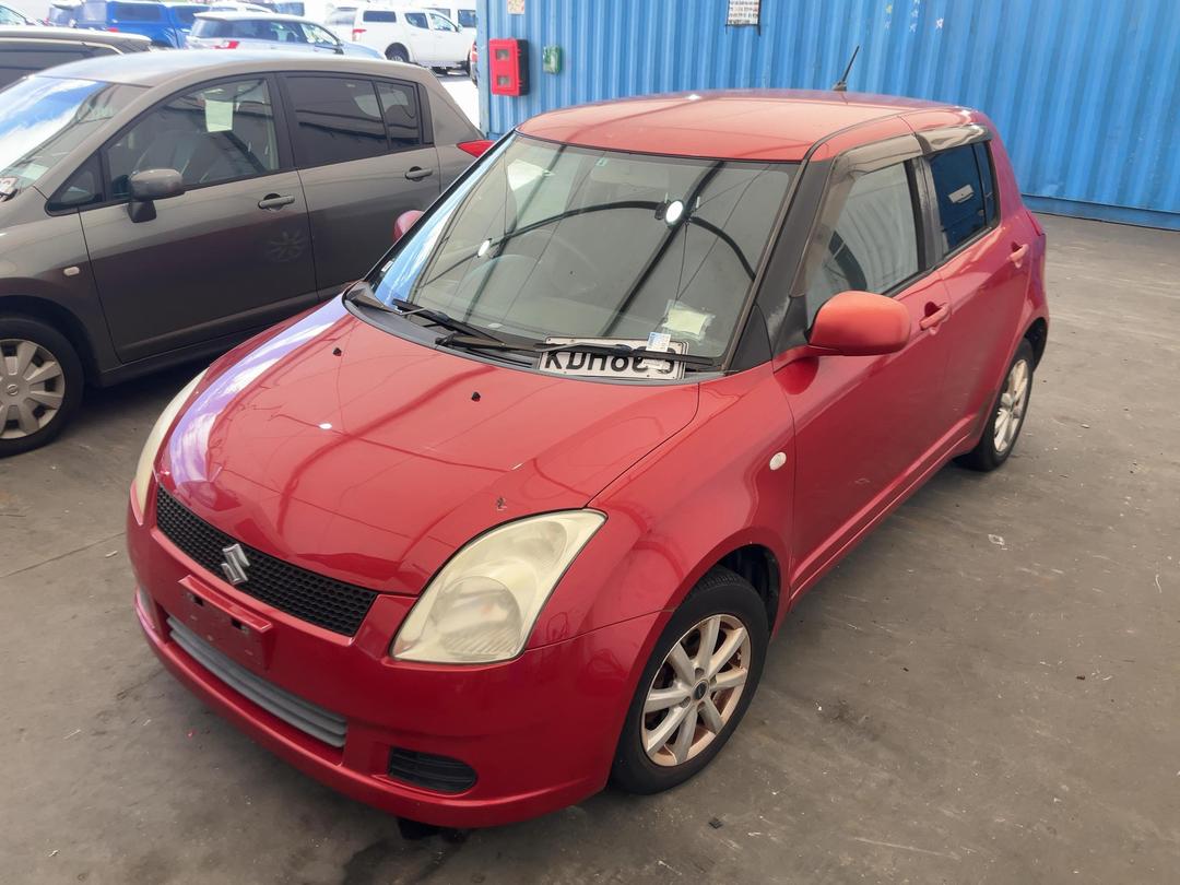 Photo '5' of Suzuki Swift