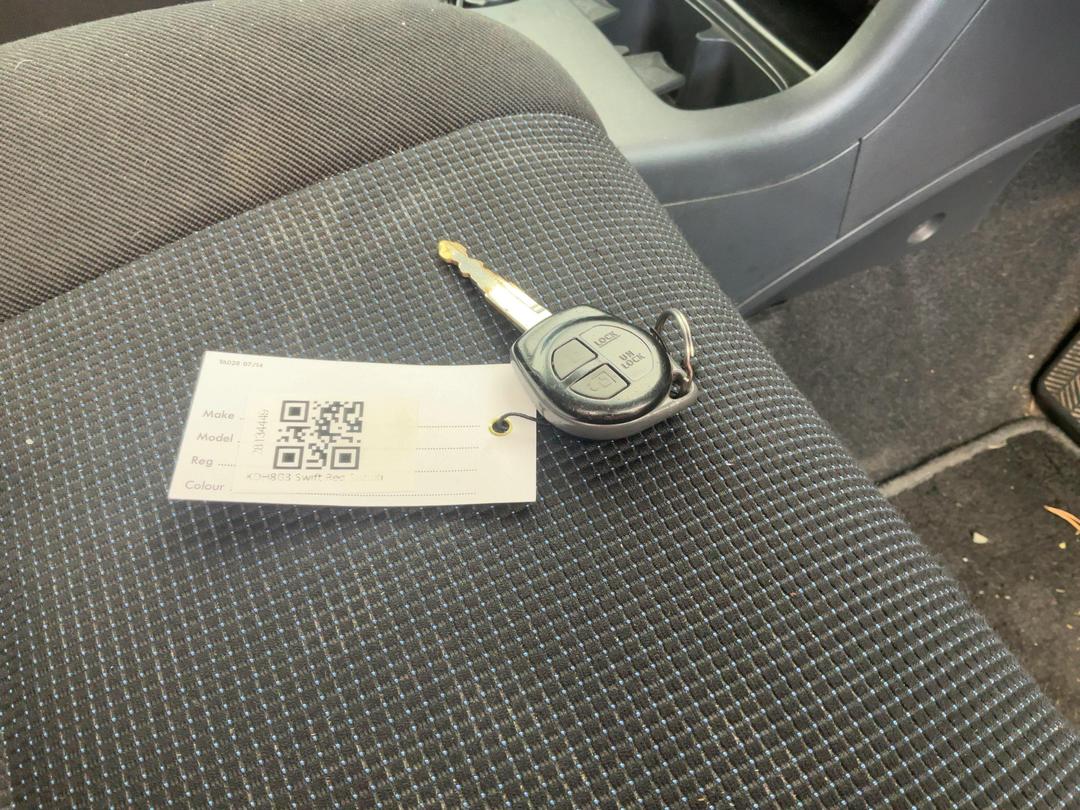 Photo '19' of Suzuki Swift