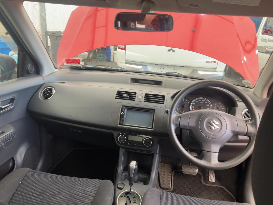 Photo '22' of Suzuki Swift