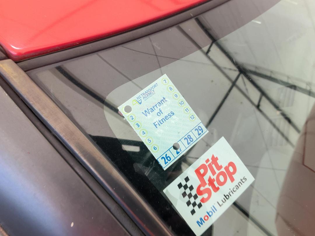 Photo '24' of Suzuki Swift