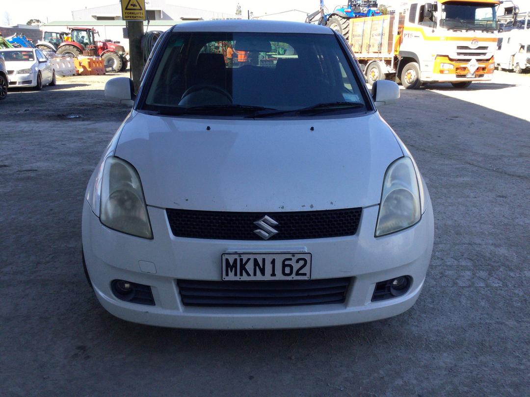 Photo '2' of Suzuki Swift Photo '2' of Suzuki Swift