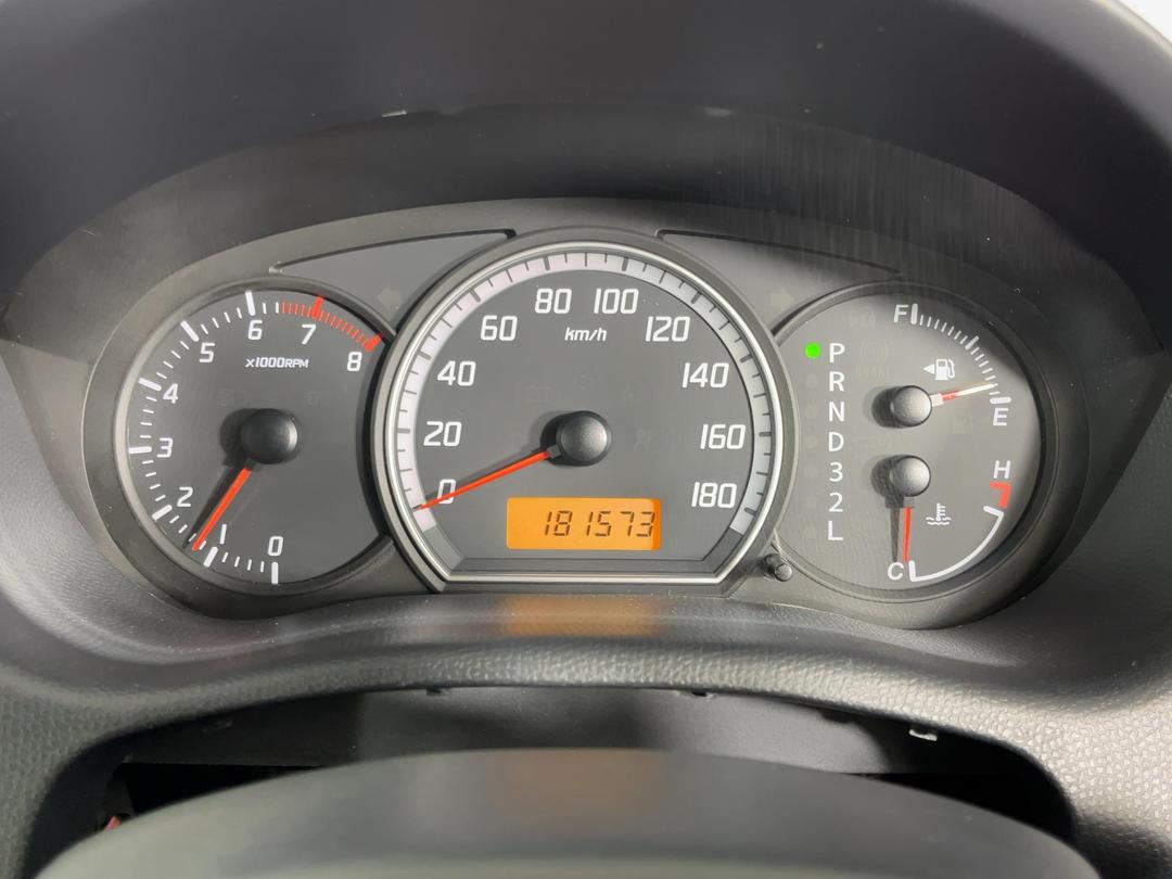 Photo '21' of Suzuki Swift