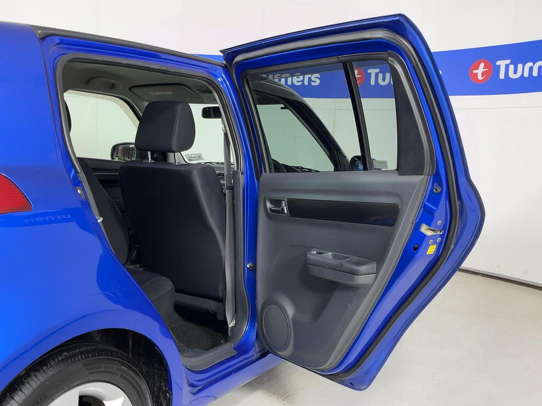 Photo '19' of Suzuki Swift