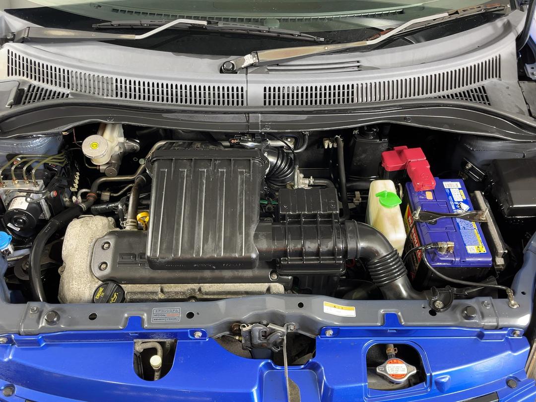 Photo '13' of Suzuki Swift