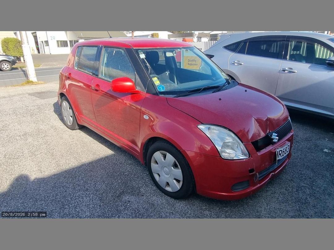 Photo '4' of Suzuki Swift Photo '4' of Suzuki Swift