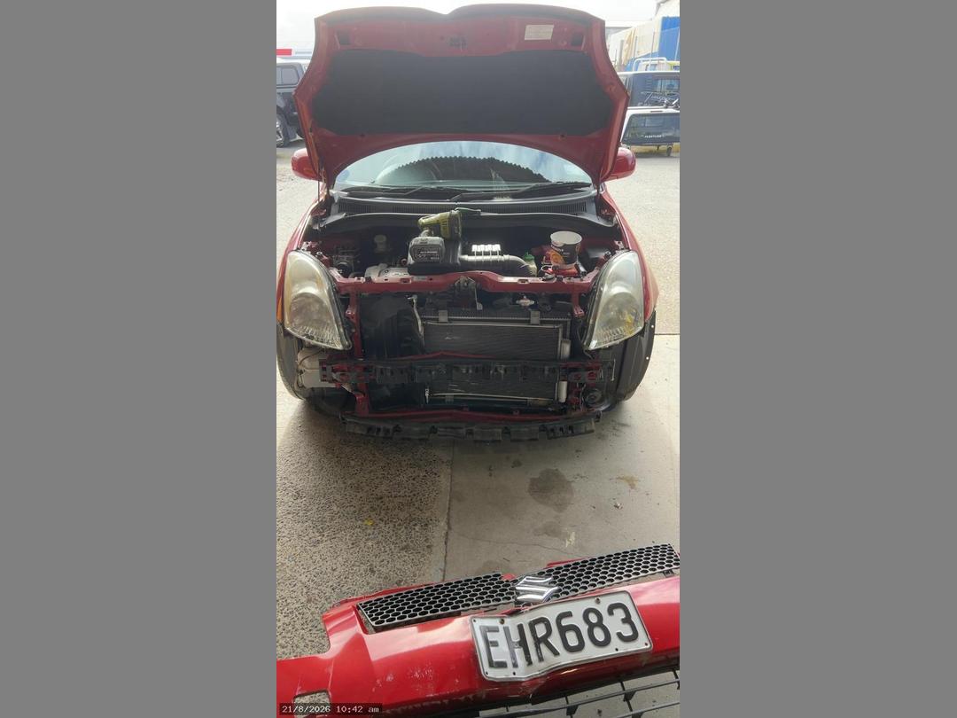 Photo '10' of Suzuki Swift Photo '10' of Suzuki Swift