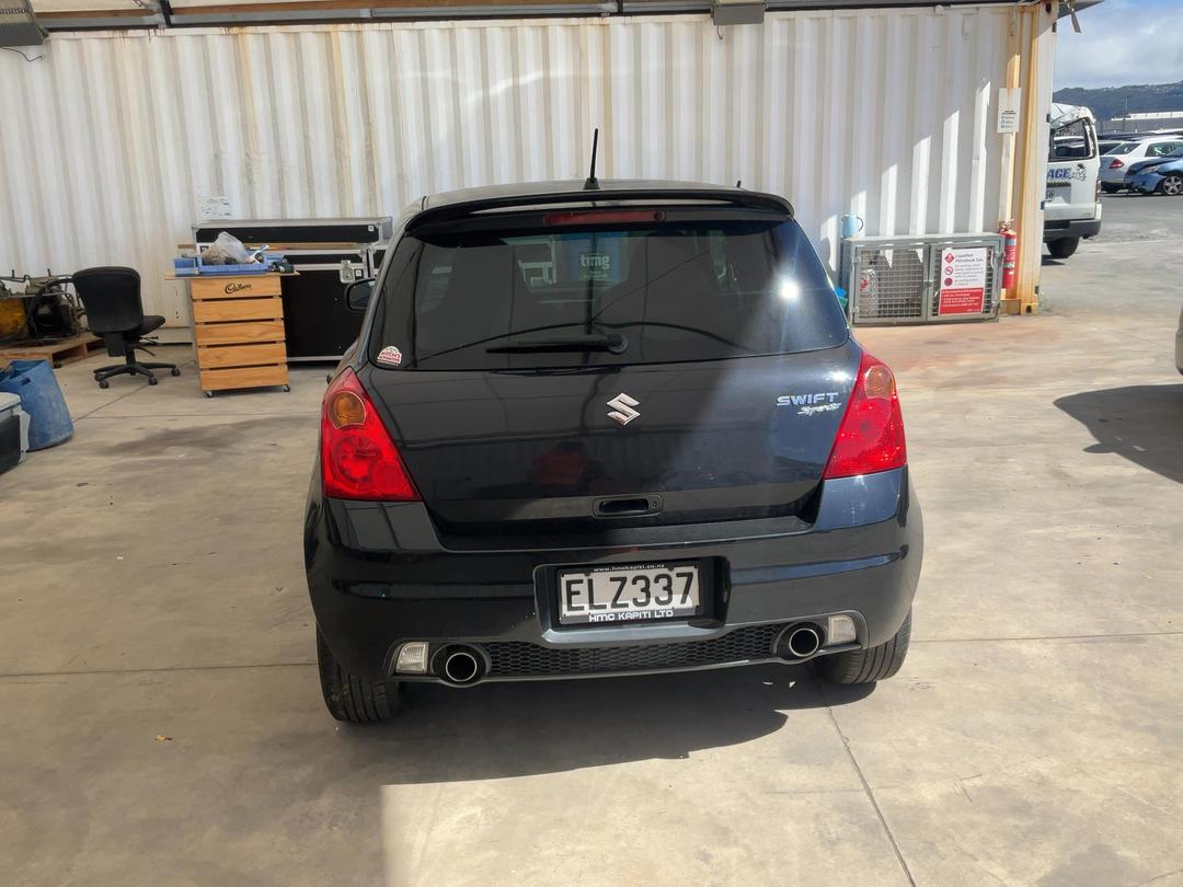 Photo '6' of Suzuki Swift Photo '6' of Suzuki Swift