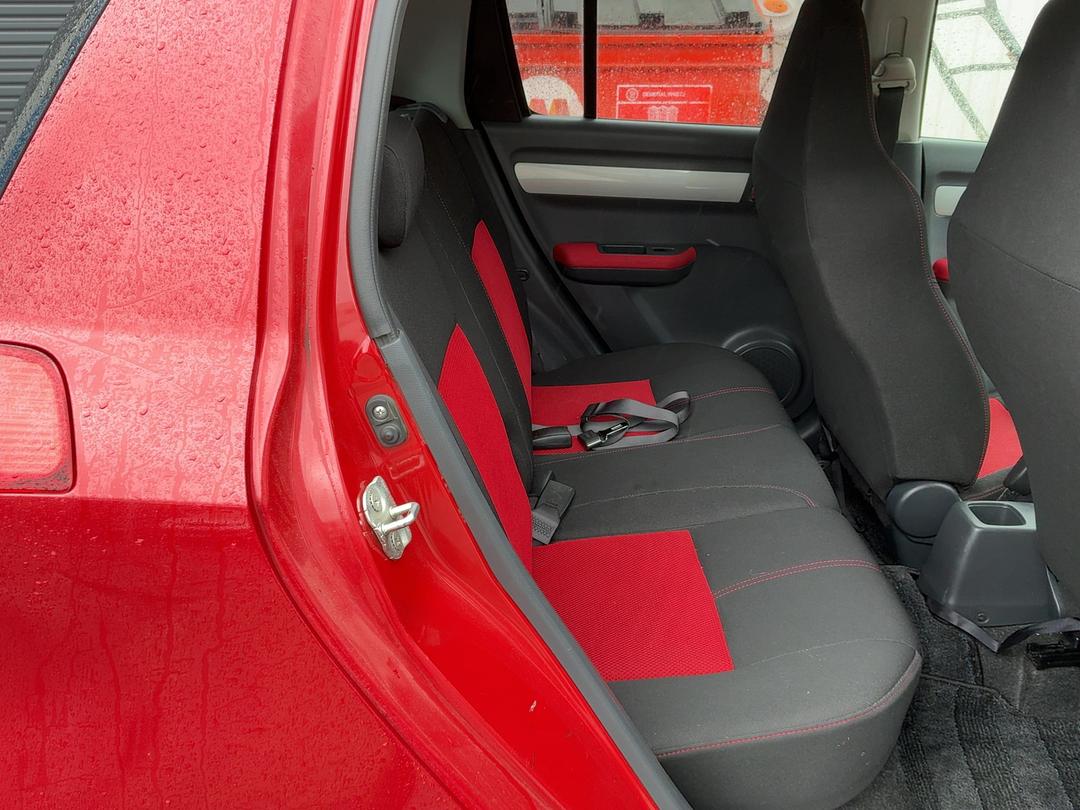Photo '18' of Suzuki Swift Sport