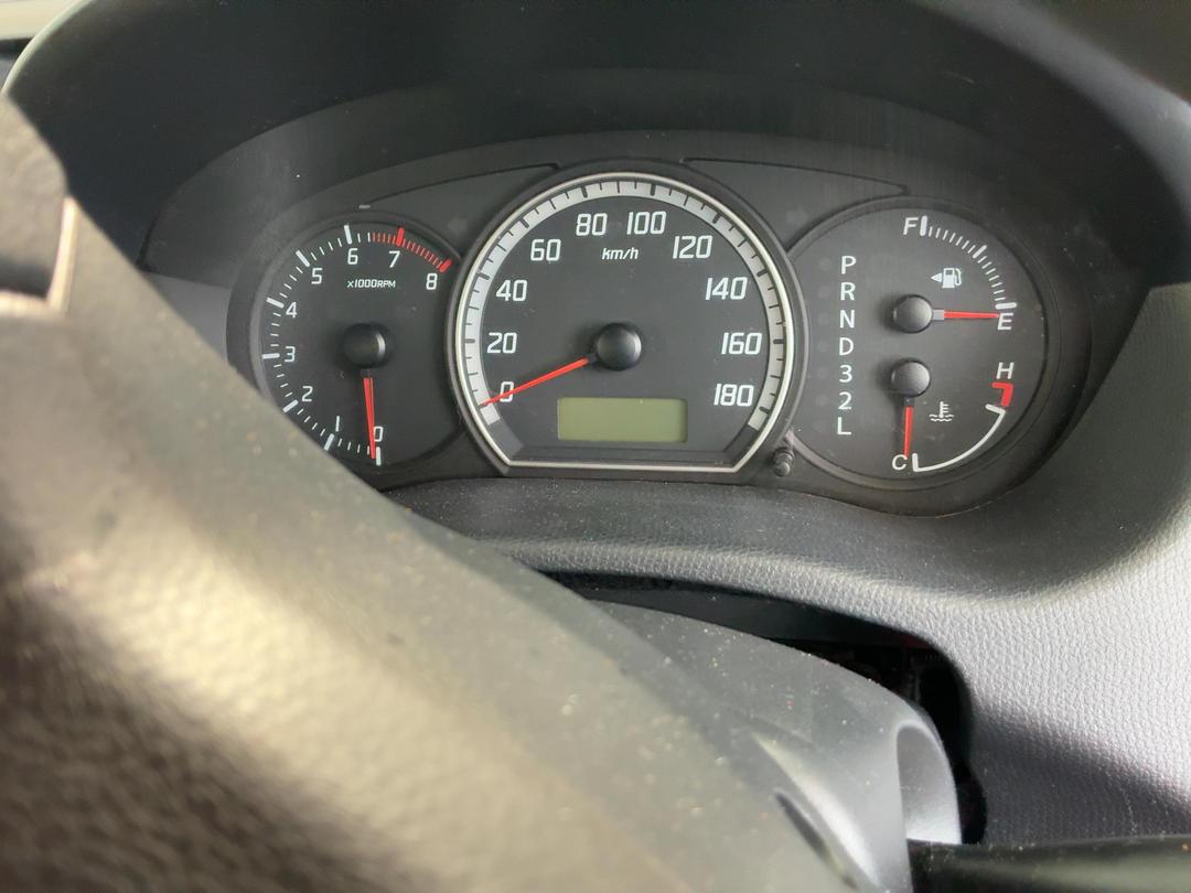 Photo '16' of Suzuki Swift Photo '16' of Suzuki Swift