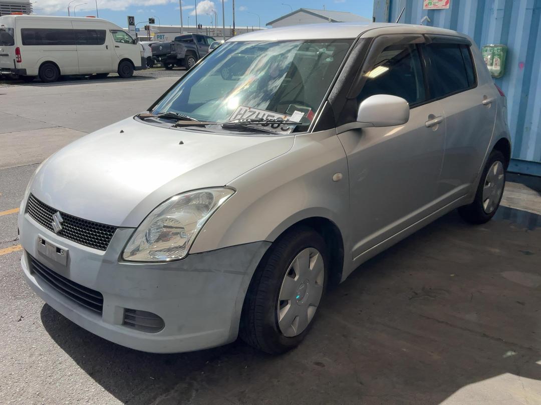 Photo '3' of Suzuki Swift Photo '3' of Suzuki Swift