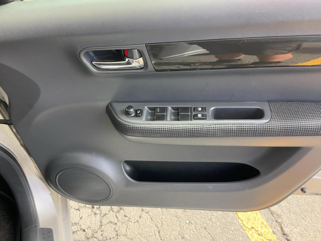 Photo '7' of Suzuki Swift Photo '7' of Suzuki Swift
