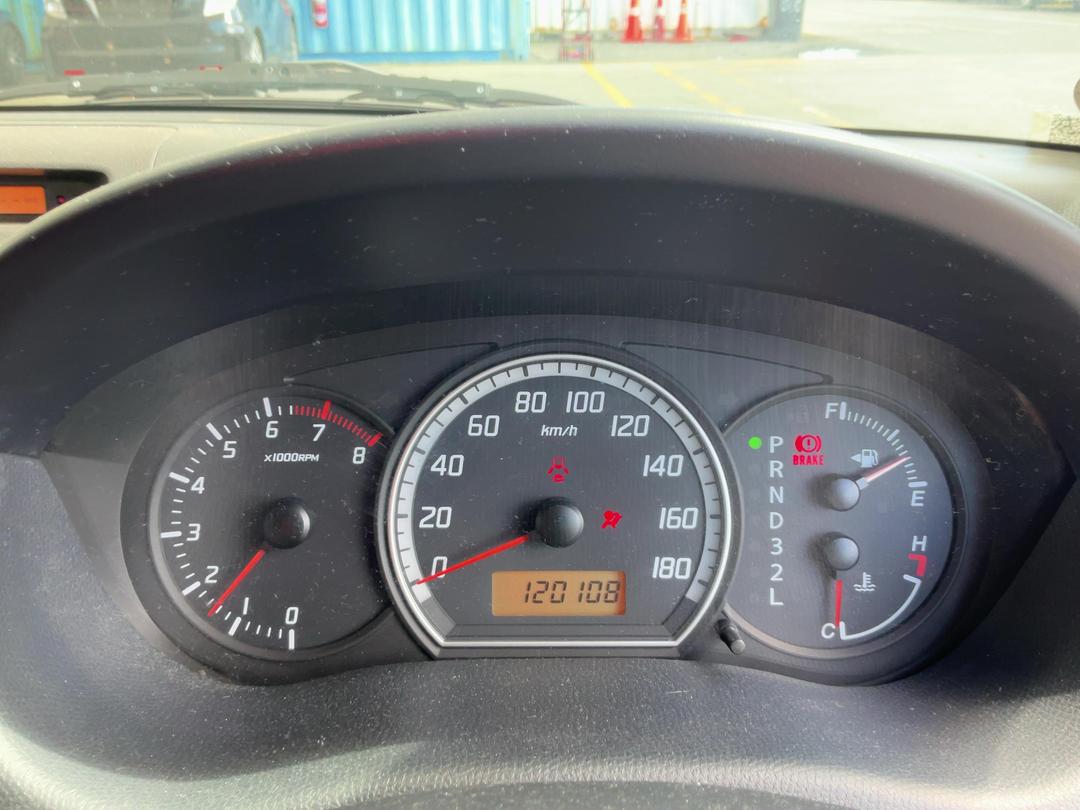 Photo '9' of Suzuki Swift Photo '9' of Suzuki Swift