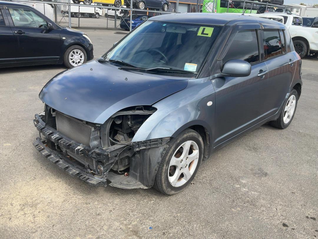 Photo '4' of Suzuki Swift Photo '4' of Suzuki Swift