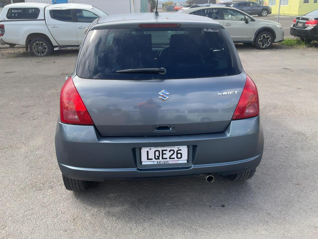 Photo '6' of Suzuki Swift Photo '6' of Suzuki Swift