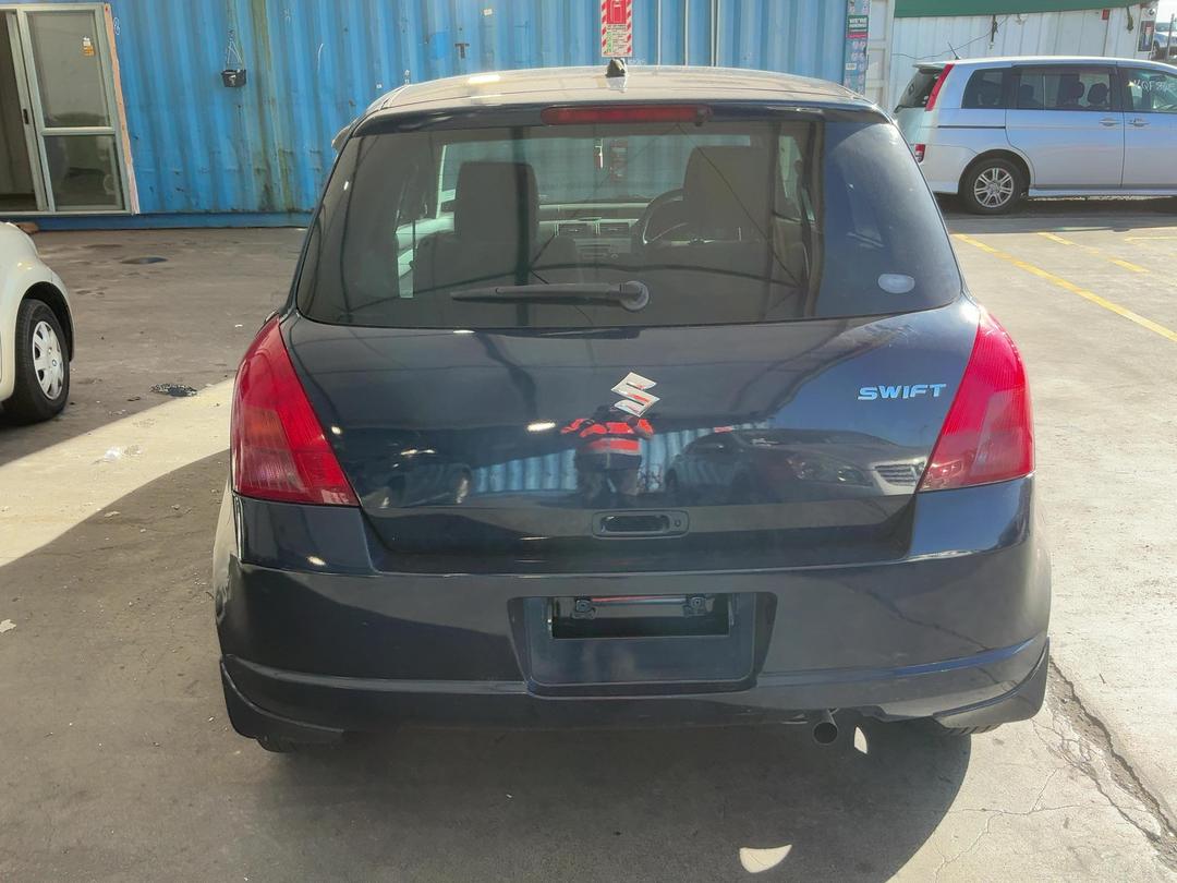 Photo '9' of Suzuki Swift Photo '9' of Suzuki Swift