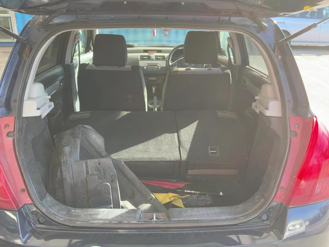 Photo '10' of Suzuki Swift Photo '10' of Suzuki Swift