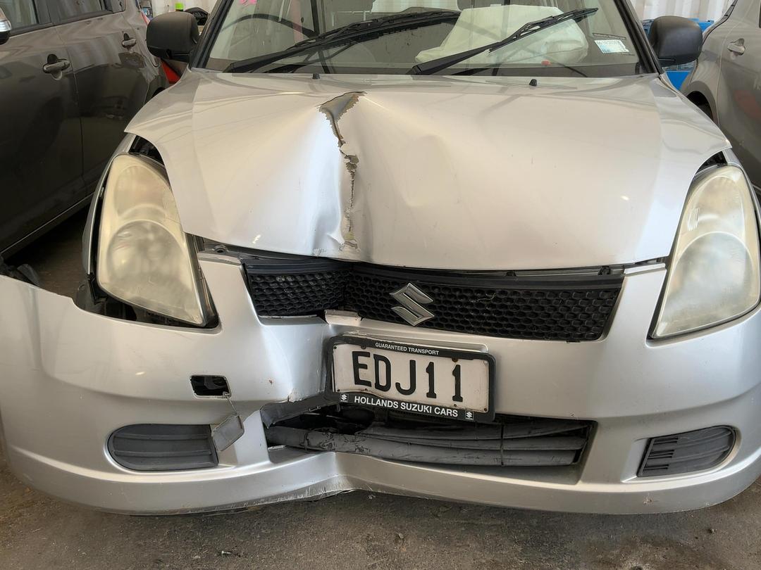 Photo '2' of Suzuki Swift Photo '2' of Suzuki Swift