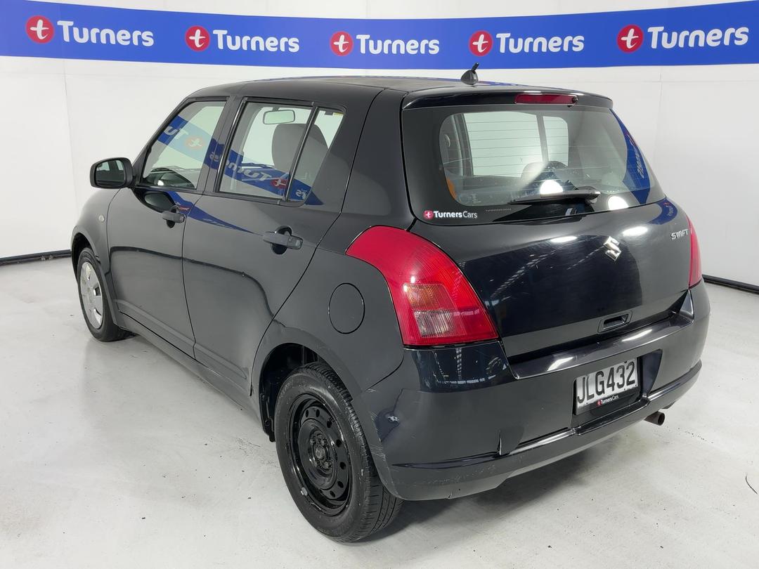 Photo '5' of Suzuki Swift