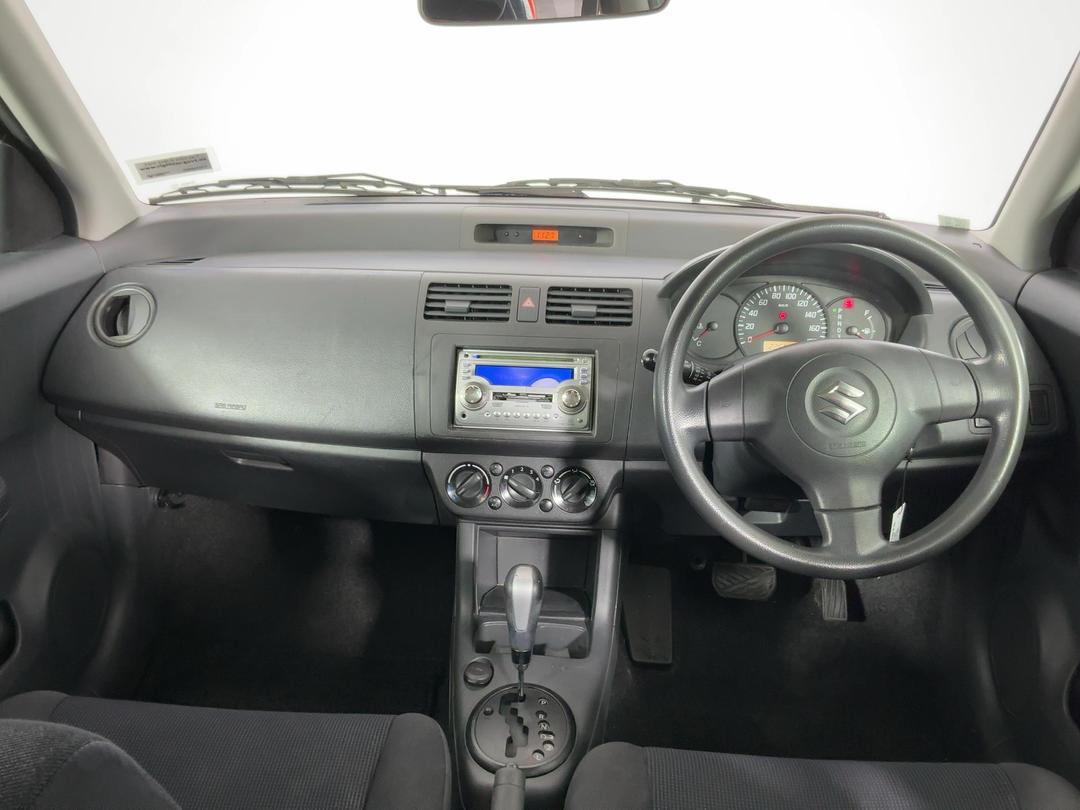 Photo '17' of Suzuki Swift