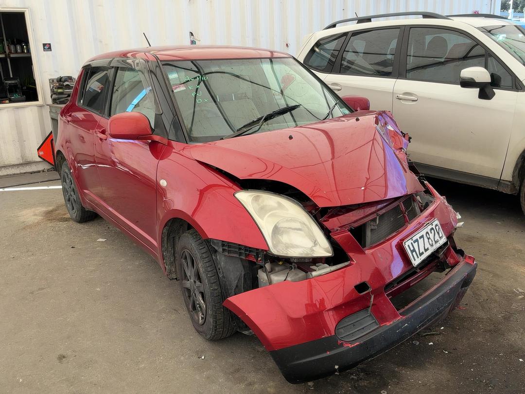 Photo '4' of Suzuki Swift
