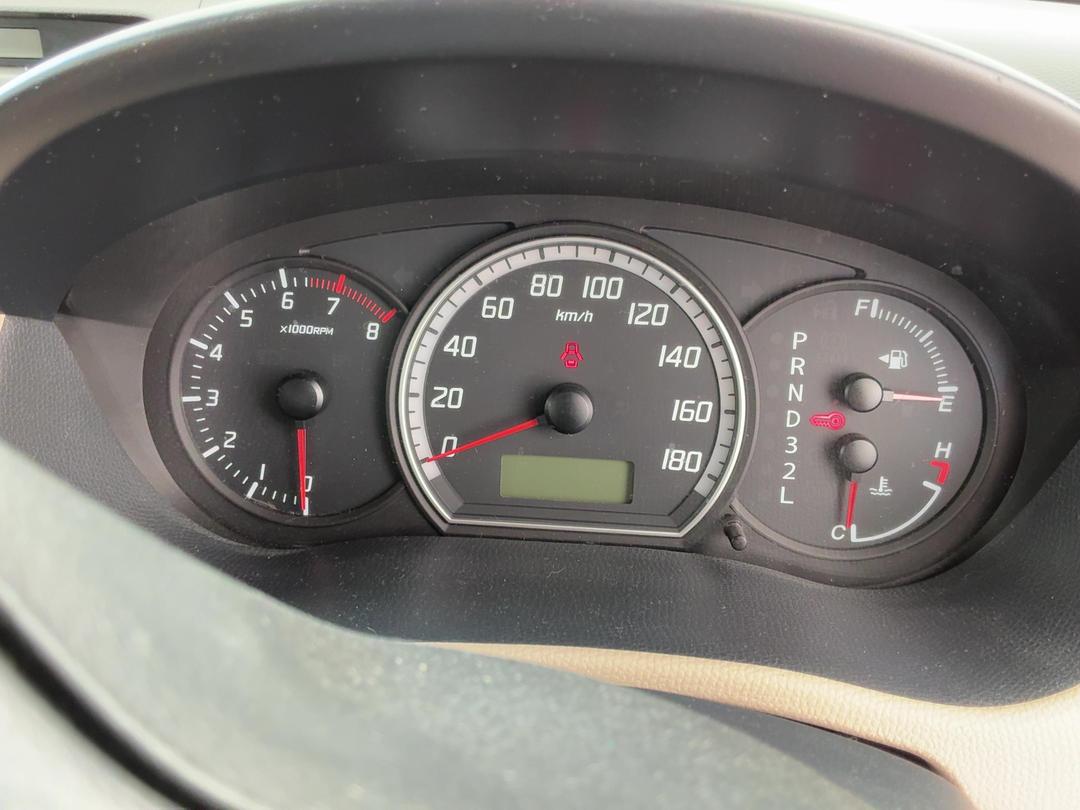Photo '16' of Suzuki Swift
