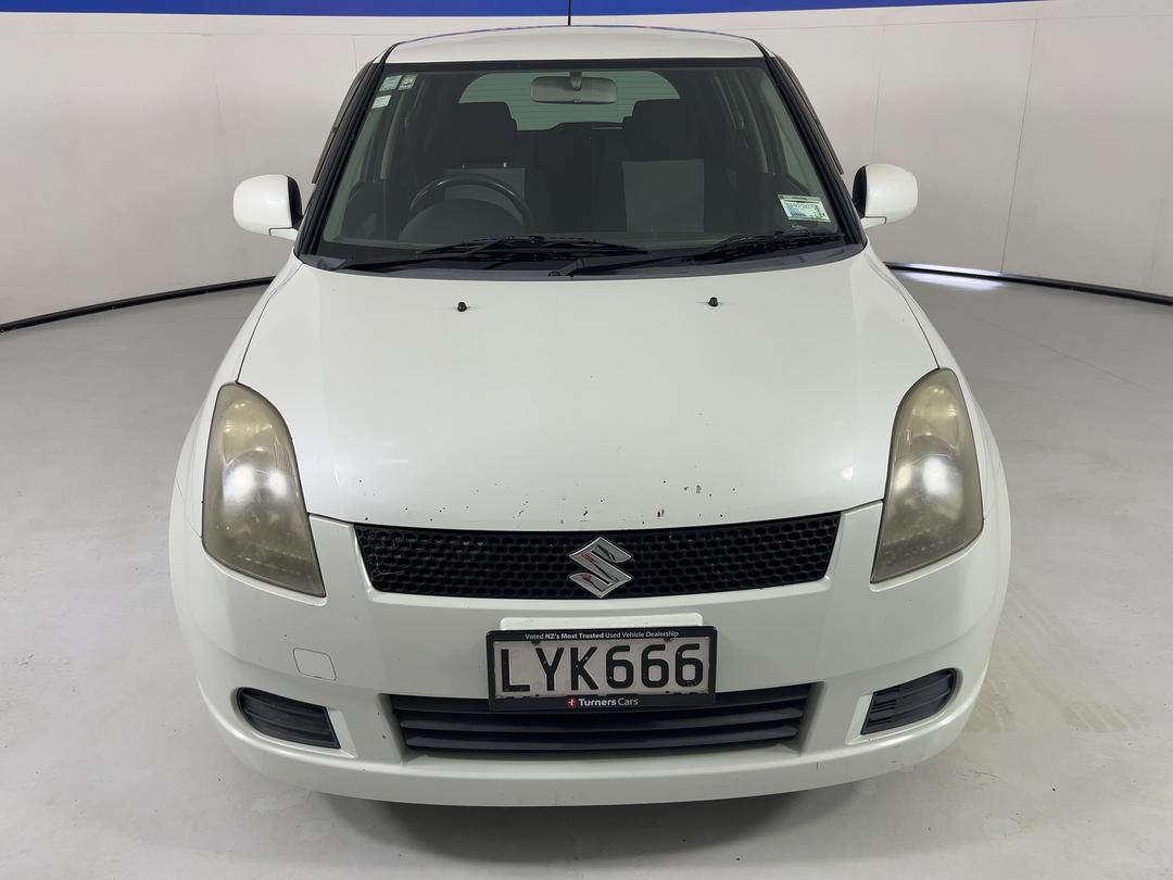 Photo '2' of Suzuki Swift
