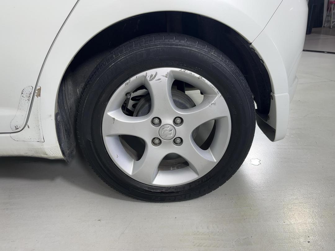 Photo '11' of Suzuki Swift