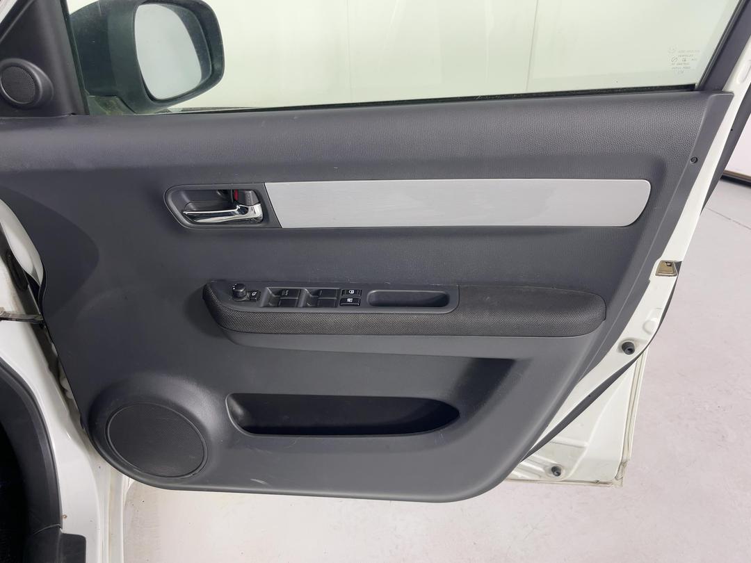 Photo '15' of Suzuki Swift