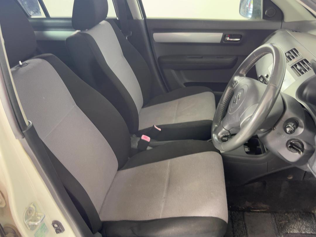 Photo '16' of Suzuki Swift
