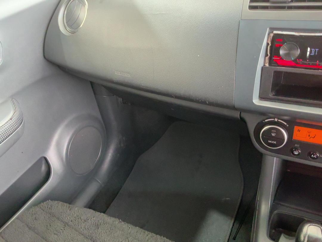 Photo '18' of Suzuki Swift Photo '18' of Suzuki Swift