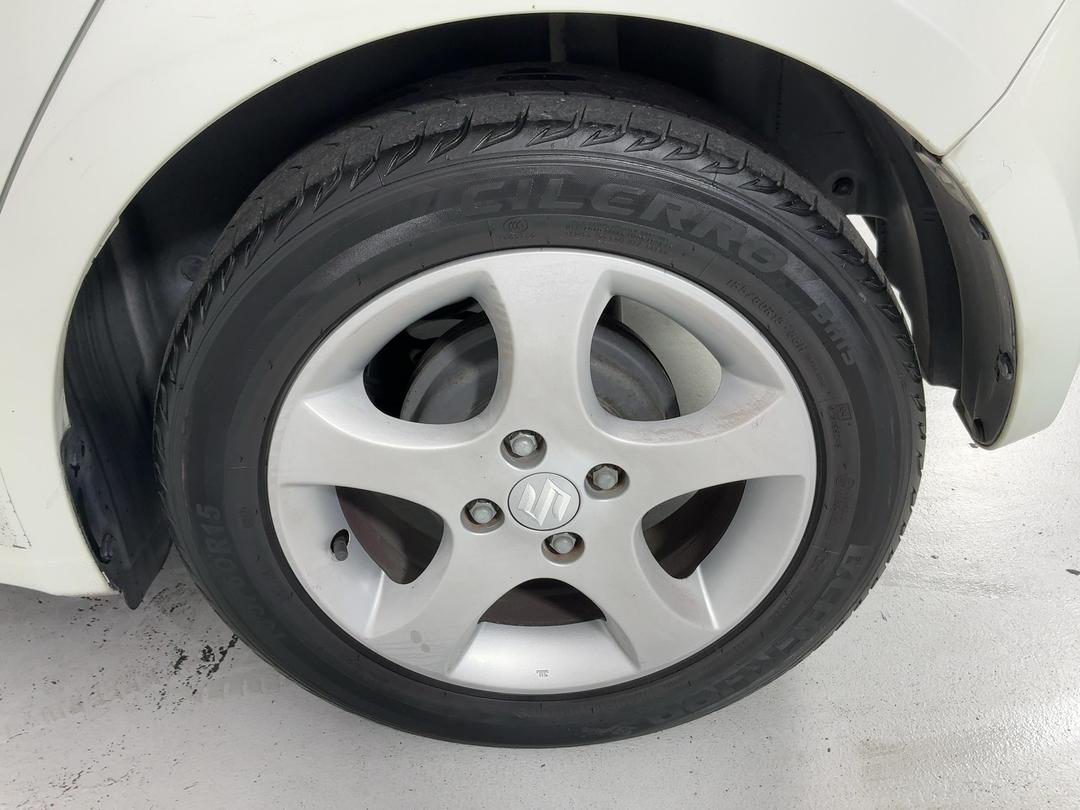 Photo '11' of Suzuki Swift