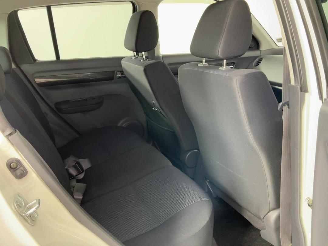 Photo '20' of Suzuki Swift