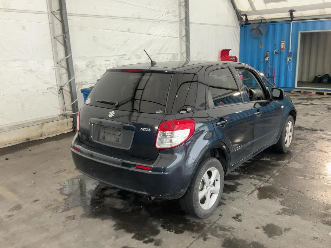 Photo '8' of Suzuki SX4 Photo '8' of Suzuki SX4