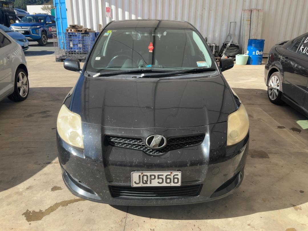 Photo '2' of Toyota Auris