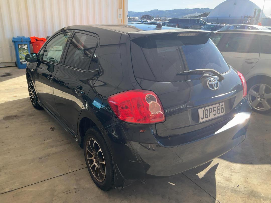 Photo '4' of Toyota Auris