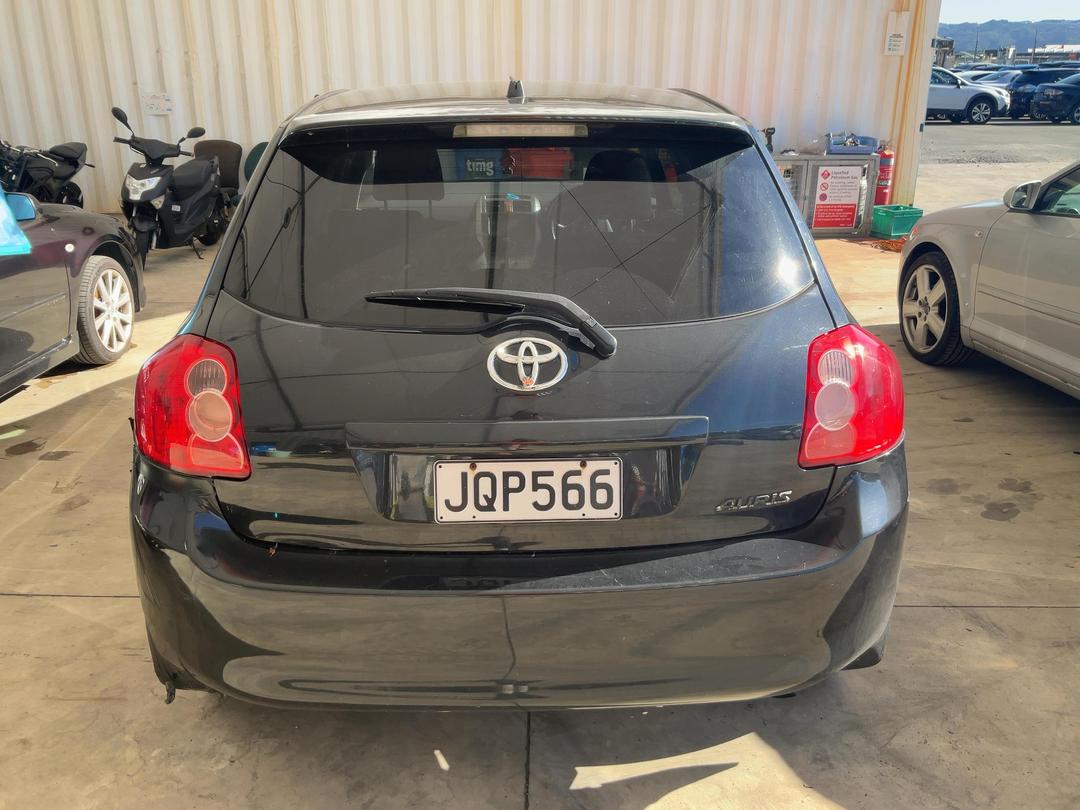 Photo '5' of Toyota Auris