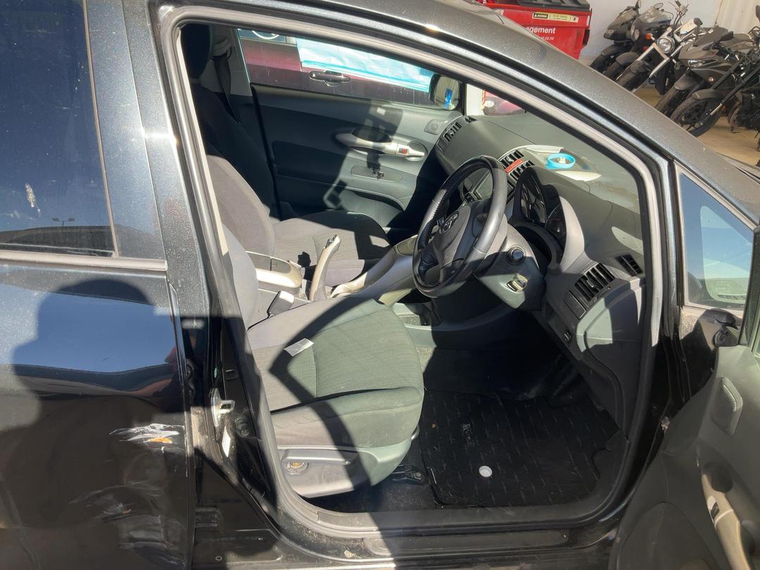 Photo '7' of Toyota Auris