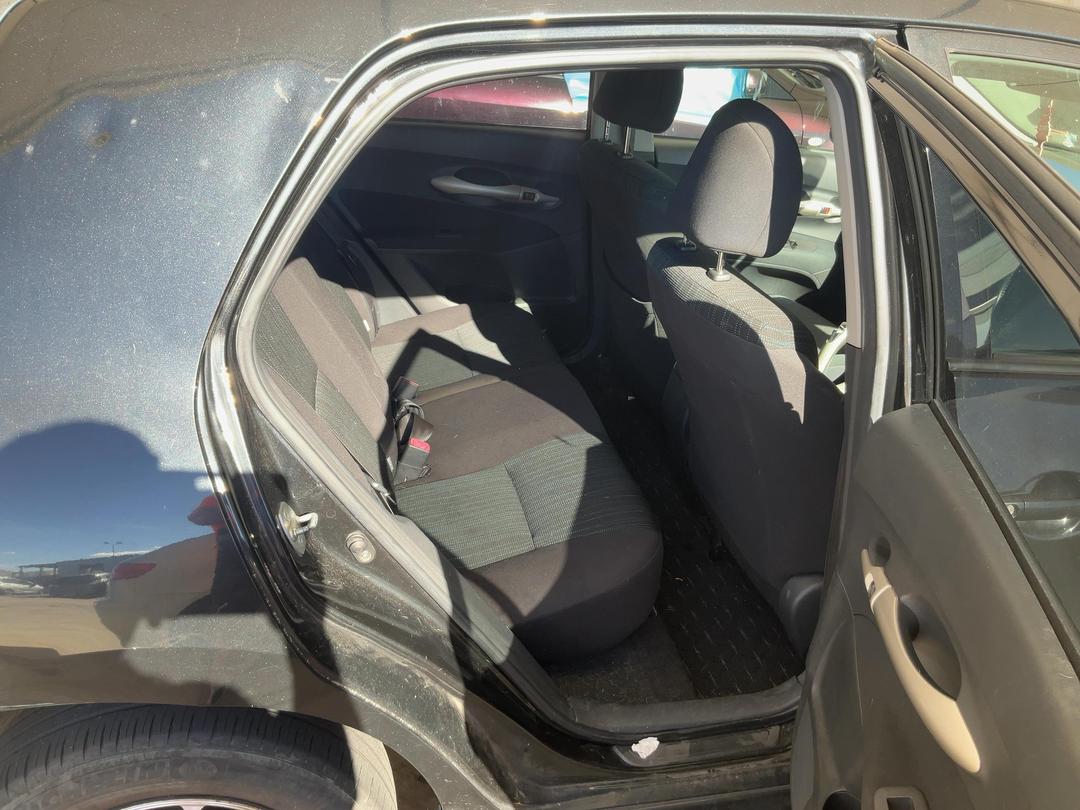 Photo '8' of Toyota Auris