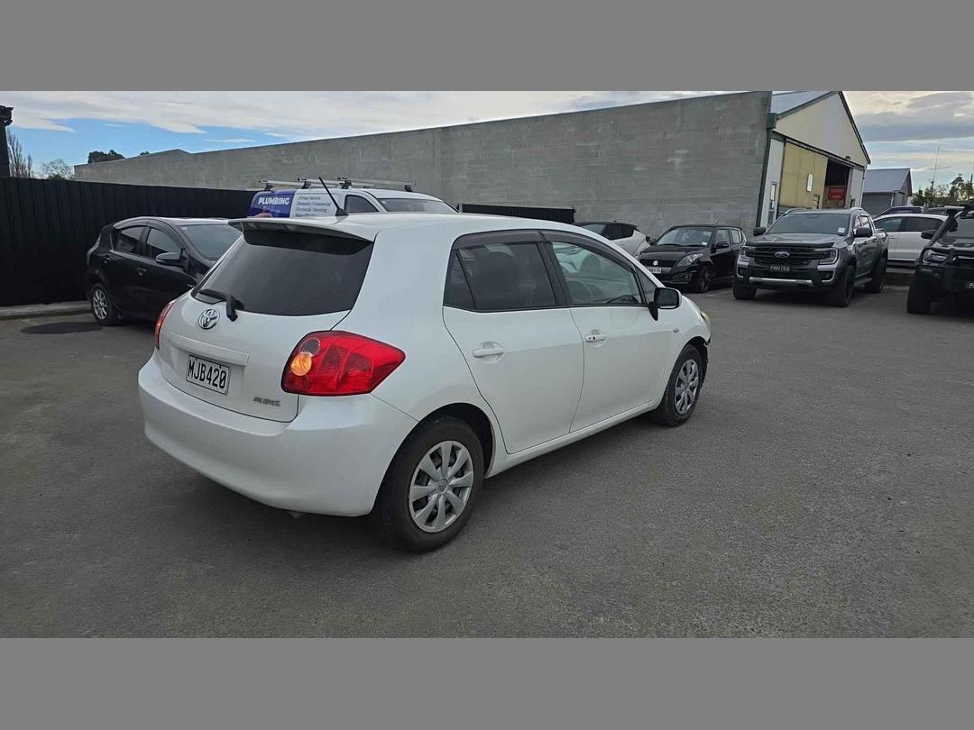 Photo '7' of Toyota Auris Photo '7' of Toyota Auris