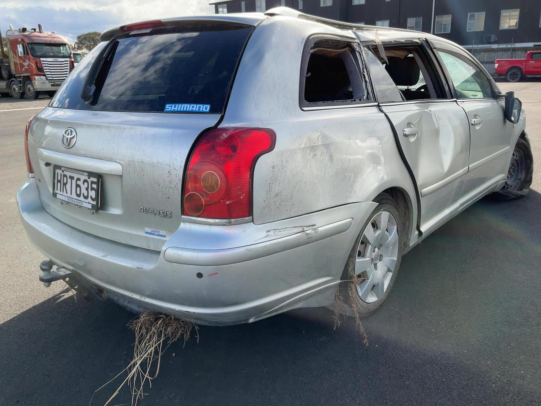 Photo '2' of Toyota Avensis