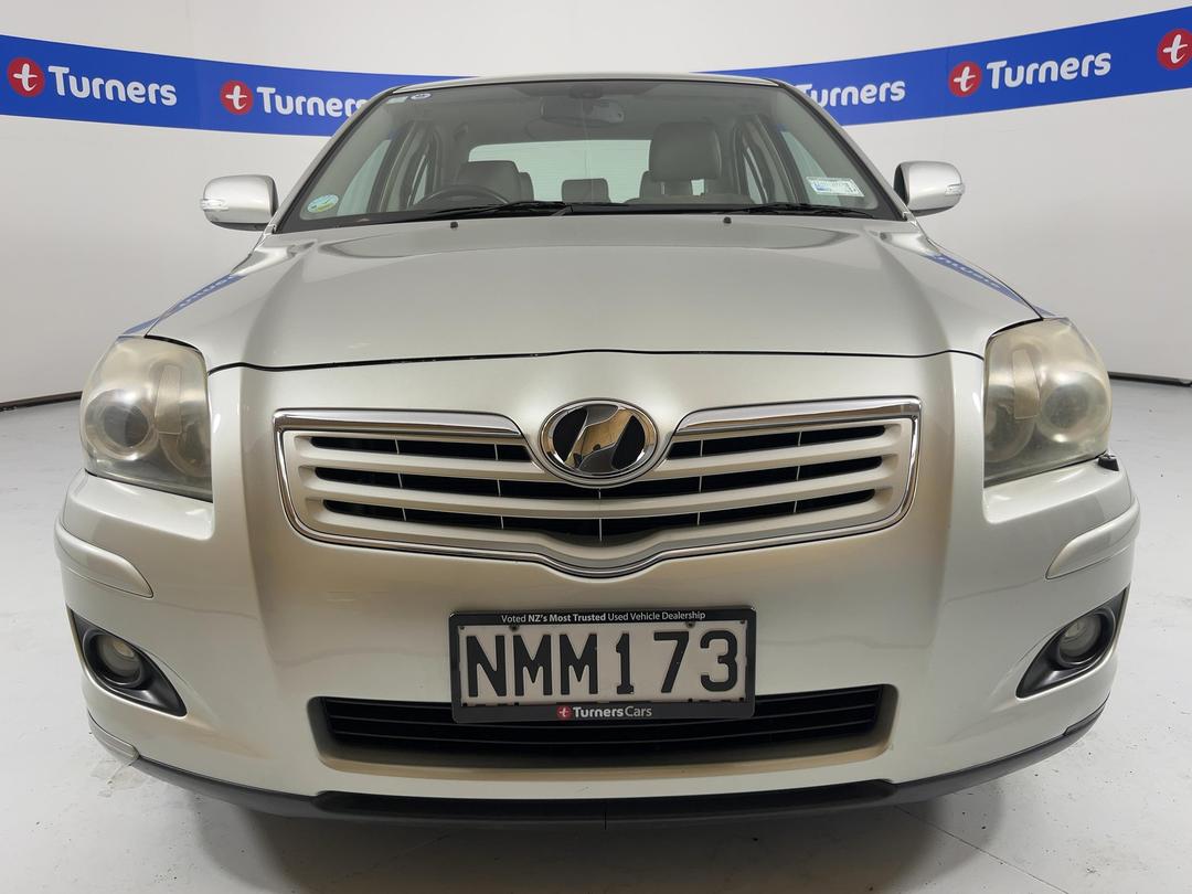 Photo '2' of Toyota Avensis