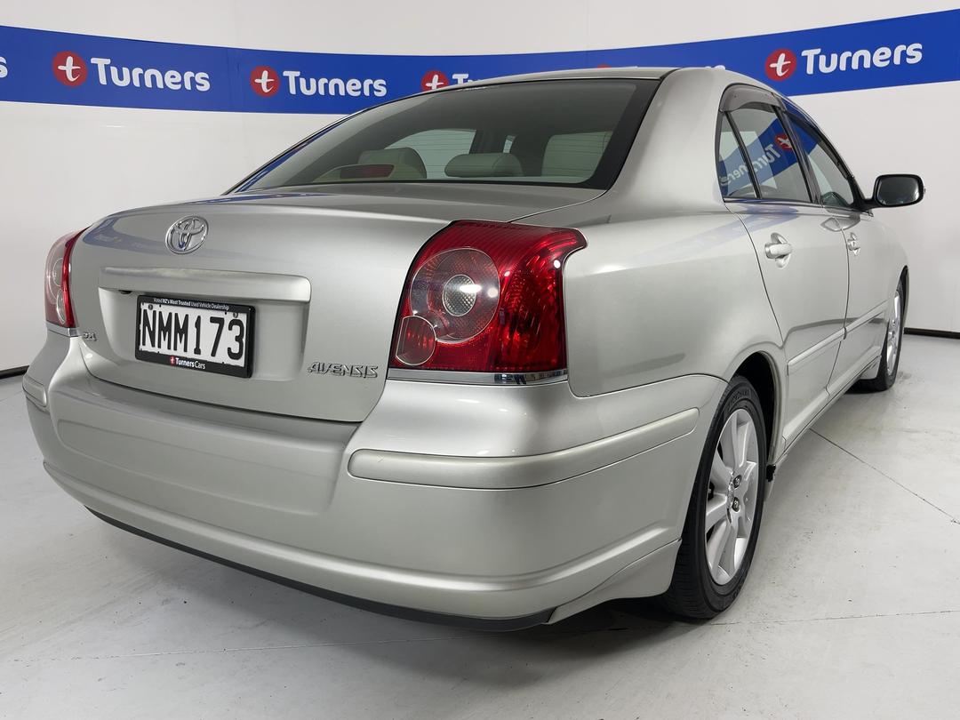Photo '7' of Toyota Avensis